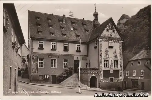 Foto Ansichtskarte Ziegenrück Saale Rathaus u Geschäfte