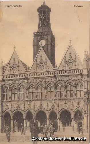 GPC Postcard Saint-Quentin Rathaus und Rathausplatz b Li