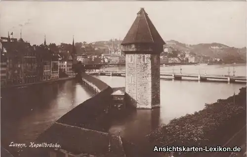 Foto Ansichtskarte Luzern Partie an der Kapellbrücke c19
