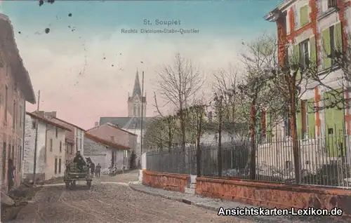 Saint-Souplet Straßenpartie mit Kirche und Divisions-Sta