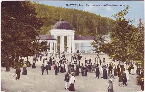 Marienbad Konzert am Ferdinandbrunnen Mariánské Lázn&#28