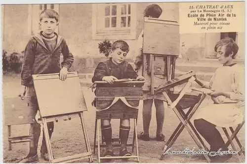 La Montagne (Loire-Atlantique) Kinder in der Zeichenschule - Chateau d´Aux