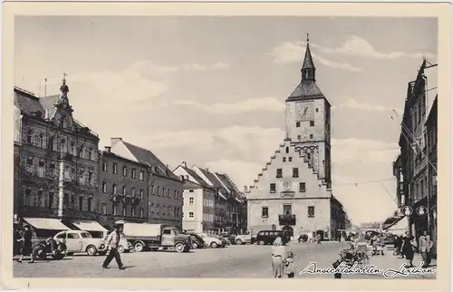 Deggendorf Rathaus, Marktplatz und Autos