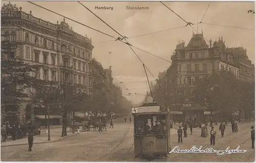 St. Georg-Hamburg Steindamm mit Straßenbahn Linie 4, Belebt