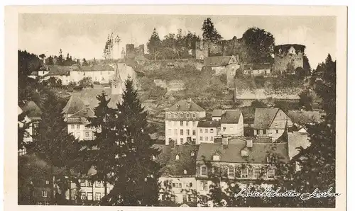 Monschau (bis 1918 Montjoie) Blick auf Stadt und Brugruine