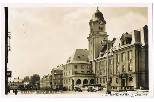 Geyer Markt, Rathaus und Autos