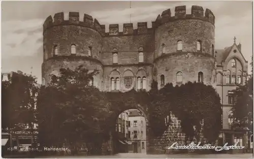 Köln Hahnentor und Kiosk