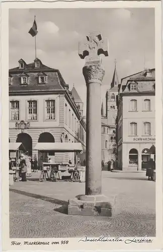 Trier Marktplatz mit Marktkreuz