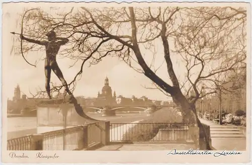 Dresden Königsufer Foto Ansichtskarte Neustadt Bogenschütze 1940