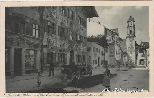 Mittenwald Bemaltes Haus und Pfarrkirche mit Obermarkt