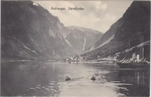 Gudvangen Stadt und Dampfer -  Nærøyfjords
