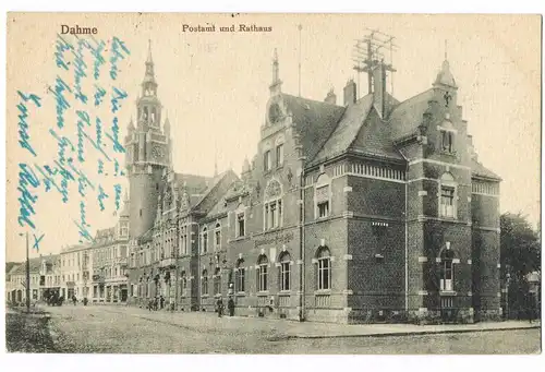 Dahme (Mark) Straßenpartie am Postamt und Rathaus