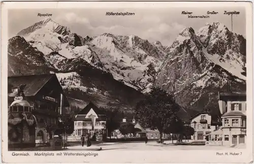 Garmisch-Partenkirchen Marktplatz mit Wettersteingebirge 1949