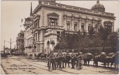 Belgrad Soldaten vor dem Schloss (1915)