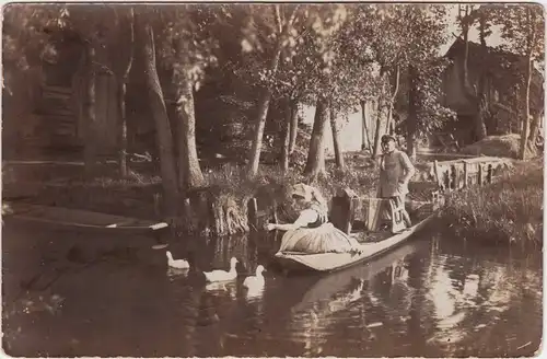  Privataufnahme: Trachtenträgerin im Spreewald 1928