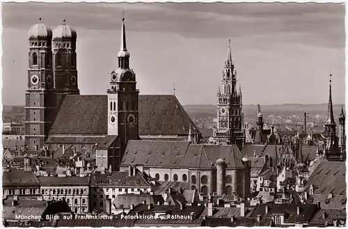 München Blick auf Frauenkirche, Peterkirche und Rathaus 1953