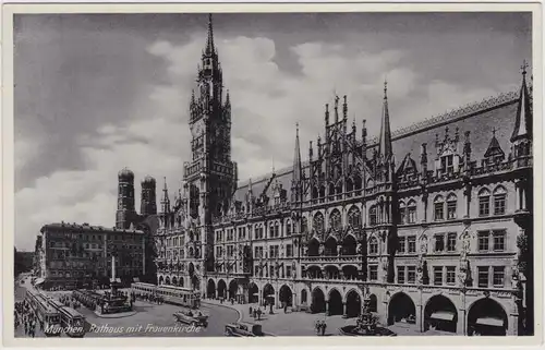 München  Rathaus mit Frauenkirche, Straßenbahn und Oldtimer 1934