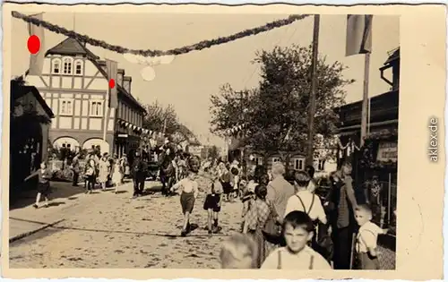 Tetschen-Bodenbach Decín Stempel Tetschen, Geschmückte Straße, belebt 1941