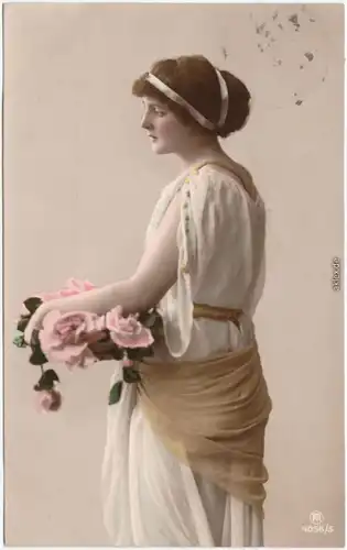 Erotika: Erotika: Junge Frau im Gewnd mit Blumengesteck 1913