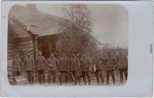 Soldaten in Rußland vor Haus Privatfoto Ansichtskarte  Militaria WK1 1916