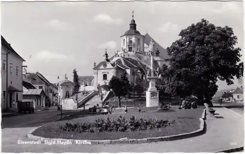 Eisenstadt Straßenpartie und Kirche Foto  Ansichtskarte 1960