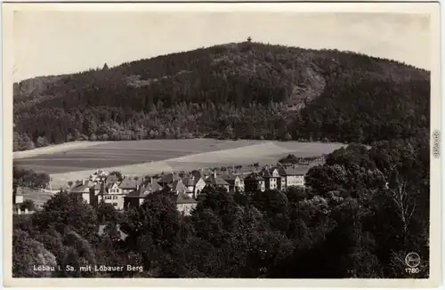 Löbau Stadt mit dem Löbauer Berg Foto Ansichtskarte Oberlausitz  1932