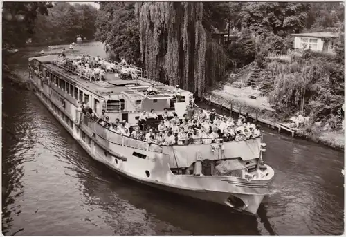 Berlin Luxusfahrgastschiff der Weißen Flotte auf der Müggelsprree 1978