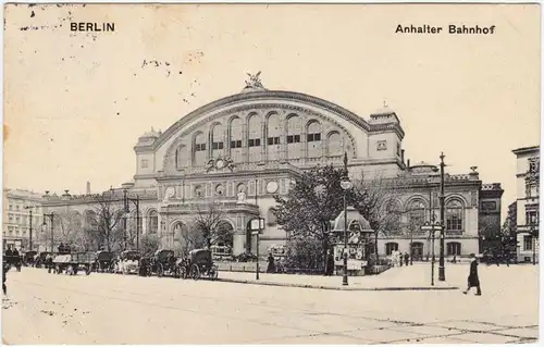 Ansichtskarte Kreuzberg Berlin Anhalter Bahnhof - Kutschen Kiosk 1914