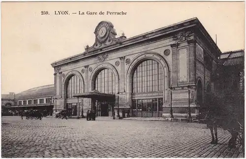 Lyon La Gare de Perrache CPA Ansichtskarte Bahnhof  1915
