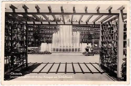 Chemnitz  Leuchtspringbrunnen in den Anlagen am Schloßteich 1935