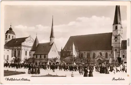 Foto Ansichtskarte Altötting Prozession am Kapellplatz 1957