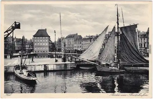 Ansichtskarte Kiel Stadt und Partie am Bootshafen 1932