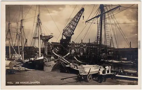 Kiel Partie am Handelshafen, Kräne, Lagerhallen Foto Ansichtskarte  1932