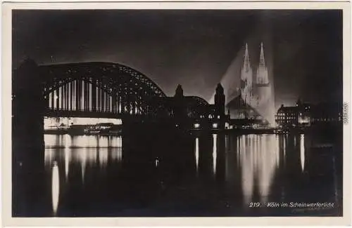 Foto Ansichtskarte Köln Coellen /  Cöln im Scheinwerferlicht 1932