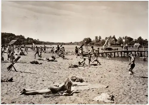 Foto Ansichtskarte  Dargun Freibad am Klostersee 1973