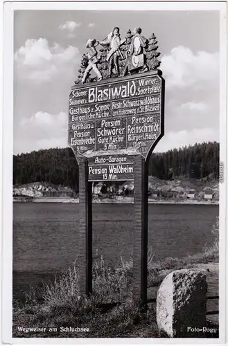 Foto Ansichtskarte Schluchsee Blasiwald, Wegweiser am Schluchsee 1932