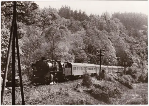 Ansichtskarte Neumühle (Elster) Dampflokomotive der BR 50 im Elstertal 1982