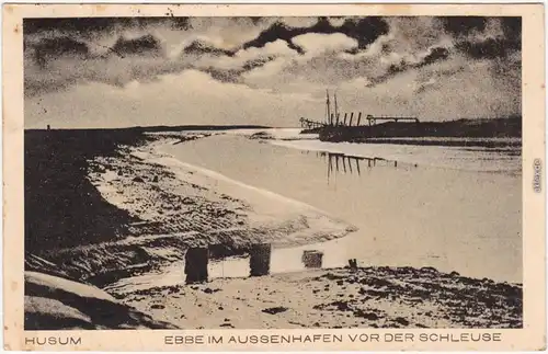 Ansichtskarte Husum Ebbe im Aussenhafen vor der Schleuse 1919