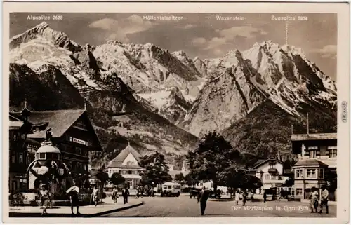 Foto Ansichtskrte Garmisch-Partenkirchen Marienplatz  - belebt 1932