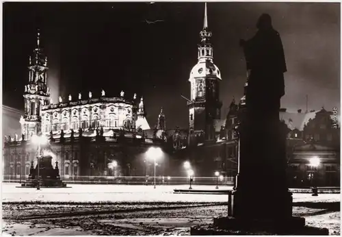 Altstadt-Dresden Theaterplatz mit Kath. Hofkirche und Schloßturm 1945/1981