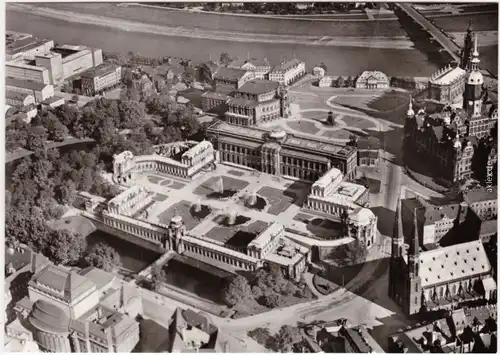 Innere Altstadt-Dresden Dresdner Zwinger und Theaterplatz 1945/1979