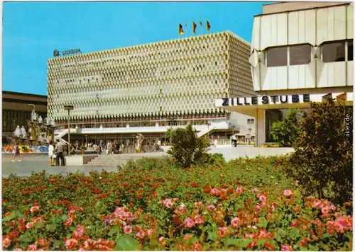 Ansichtskarte Mitte Berlin Centrum-Warenhaus, belebt 1974