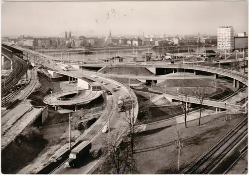 Foto Ansichtskarte  Mannheim - Auffahrt zur Rheinbrücke 1960