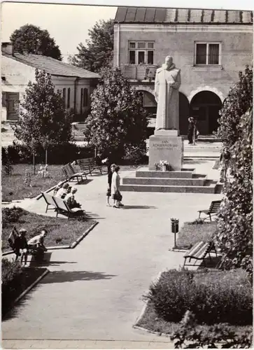 Foto Ansichtskarte Zwolka Pomnik Jana Kochanowskiego 1965