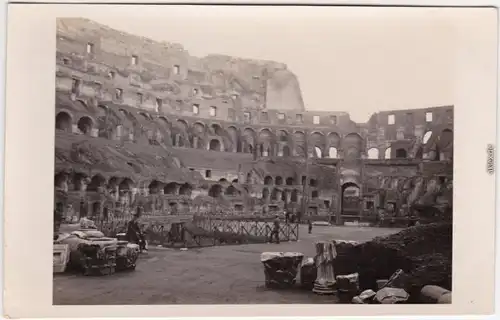 Rom Roma Innenansicht Kolosseum Händler Fundstücke Colosseo Privatfoto   1926