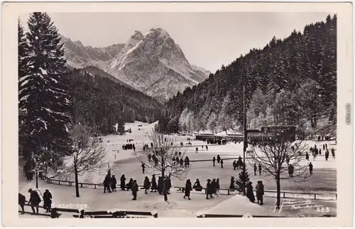 Garmisch-Partenkirchen  zugefrorennen Riessersee mit Schlittschuhläufern  1932