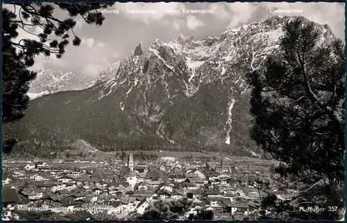 Mittenwald Blick auf die Stadt mit Bergmassiv-Panorama 1968