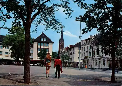 Heiligenhaus Blick auf das Rathaus mit Kirchturm im Hintergrund 1980