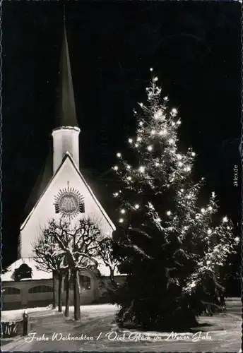 Altötting angestrahlte  Kirche und beleuchteter Weihnachtsbaum 1965