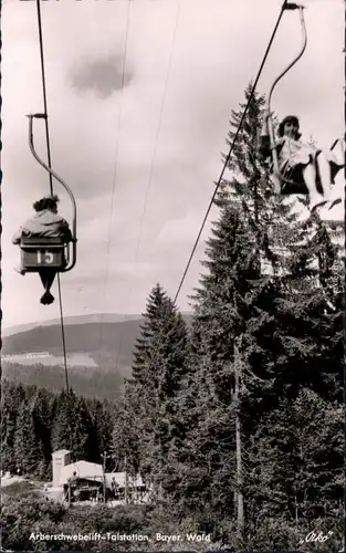 Bayerisch Eisenstein Arberschwebelift-Talstation mit Gästen 1959